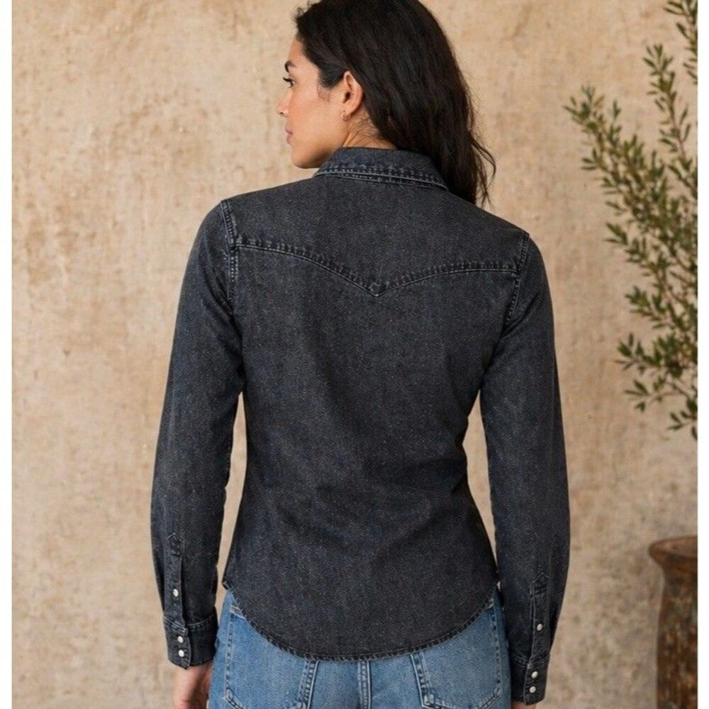 Levi’s Women's Indigo Denim Western Snap Shirt Tailored Fit XS - Picture 12 of 12